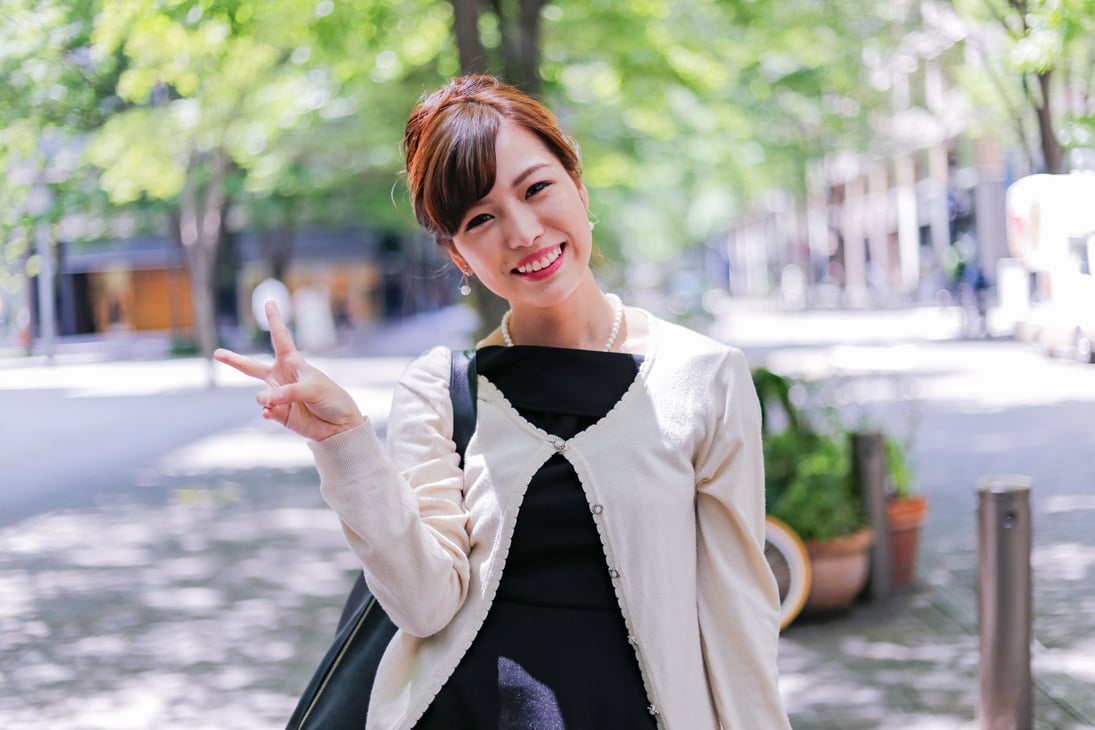 笑顔が可愛い　女性